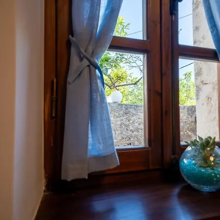 Lovelia - Live The Cretan Hospitality Nyaraló