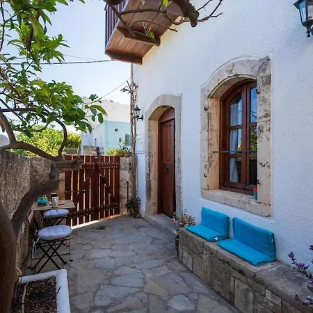 Lovelia - Live The Cretan Hospitality Nyaraló *